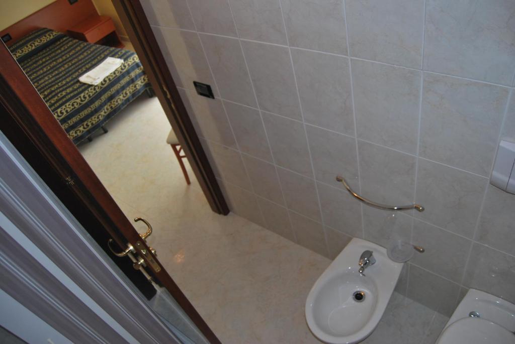 Hotel Il Chierichetto San Giovanni Rotondo Zimmer foto
